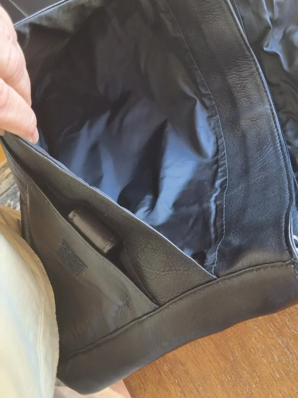 Frye Black Leather Messenger Bag Briefcase